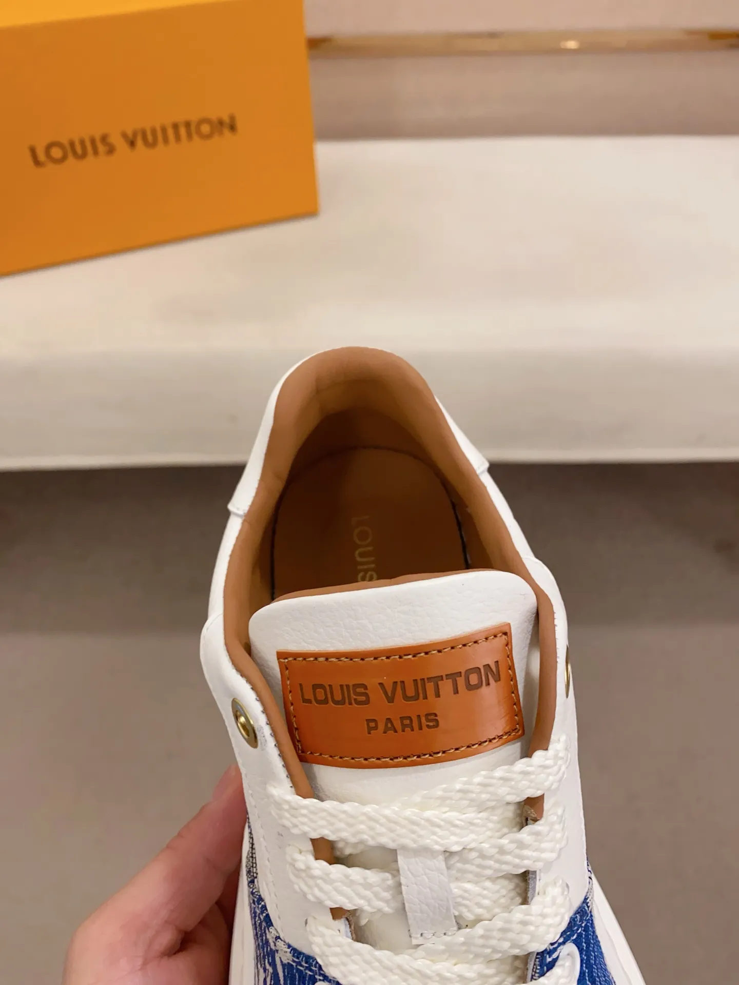 Factory price: 480💰🎉🎉LV~Louis Vuitton trendy men's shoes, new shipments, latest matching, same style as the official website, super high quality, best-selling season [strong][strong][strong]Selected first-layer cowhide, comfortable cowhide lining, original last, comfortable on the feet, wear-resistant rubber outsole, size: 38-44.
